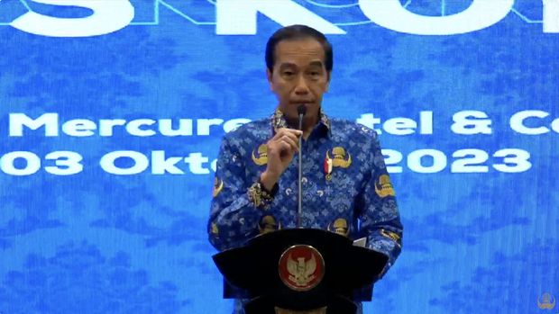 Presiden Joko Widodo dalam RAKERNAS KORPRI Tahun 2023. (Tangkapan Layar Youtube DEWAN PENGURUS KORPRI NASIONAL)