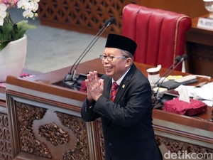 Jokowi Lantik Arsul Sani Jadi Hakim Konstitusi Hari Ini