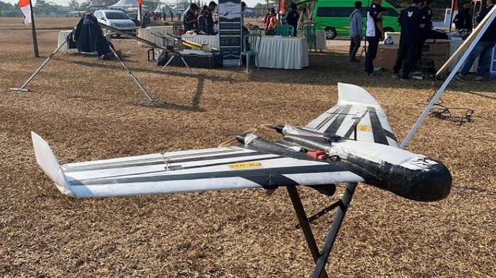 Robot terbang karya mahasiswa UNY sabet 5 kategori juara di Kontes Robot Terbang Indonesia (KRTI) 2023. Kontes yang diadakan Balai Pengembangan Talenta Indonesia (BPTI) ini diikuti tiga divisi dari Tim Robot Terbang Dreamagination UNY.