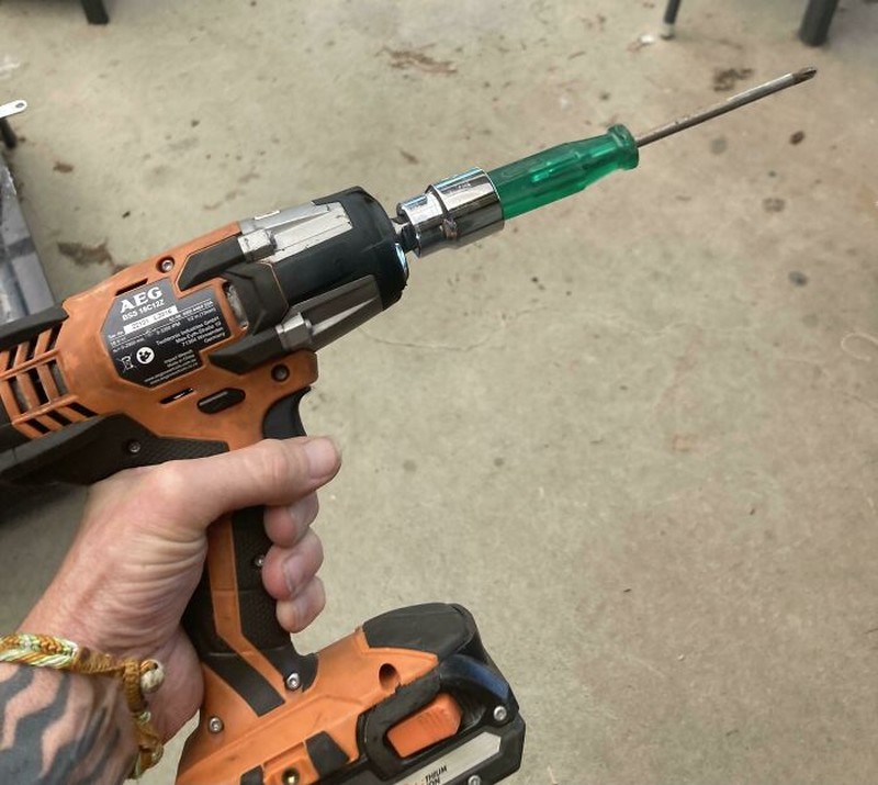 Solusi Aneh Tapi Berfungsi