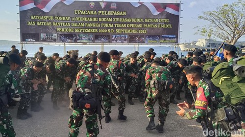 TNI tarik pasukan pengamanan perbatasan Indonesia-Timor Leste.