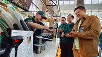 e-Money Co-Branding berdesain khusus Point Coffee itu untuk mempermudah transaksi pelanggan dan masyarakat.  