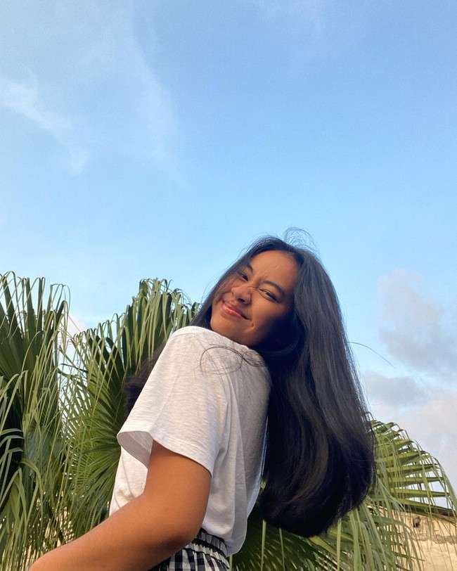 Sebelum menjadi pemenang Gadis Sampul 2021, Diarra sempat tak diizinkan oleh sang ibunda terjun ke dunia modeling. Namun kini ia telah membuktikan kemampuannya.  Foto: Instgaram @diarrarachbini