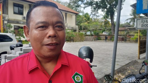 Direktur Perumda DS Tabanan Kompyang Gede Pasek Wedha saat dijumpai pada Rabu (10/4/2023).