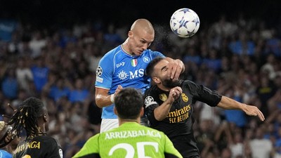 Drama Lima Gol Napoli Vs Real Madrid
