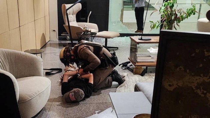 Dunia Hari Ini: Polisi Thailand Menangkap Remaja Terkait Penembakan di Siam Paragon