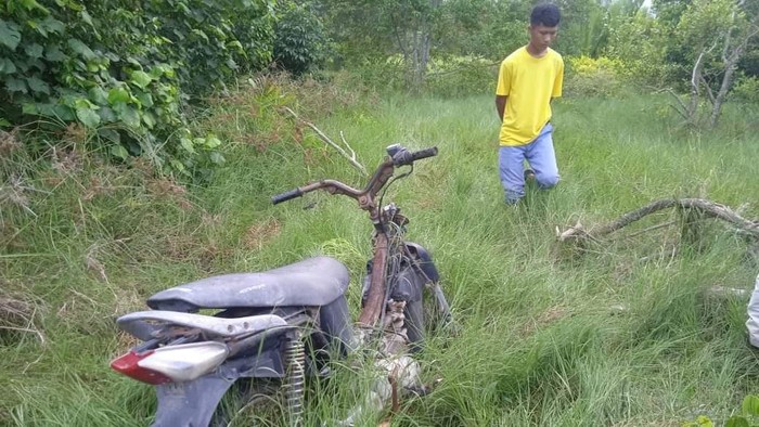 Foto: Penemuan kerangka manusia dan sepeda motor di Batu Bara. (Istimewa)