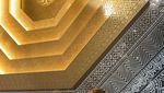 Gaya Keren Axel Matthew Saat Makan Bareng Keluarga dan Nongkrong di Kafe