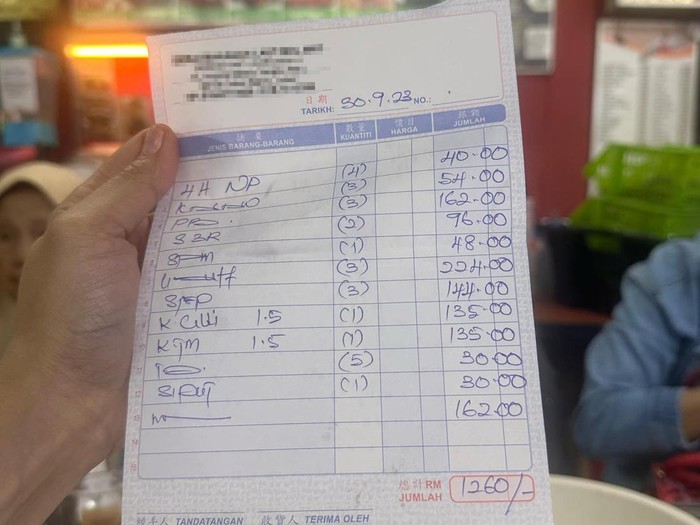 Getok harga hingga Rp 4 jutaan di food court Johor Bahru, Malaysia