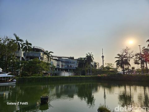 Hasil foto Samsung Galaxy Z Fold 5
