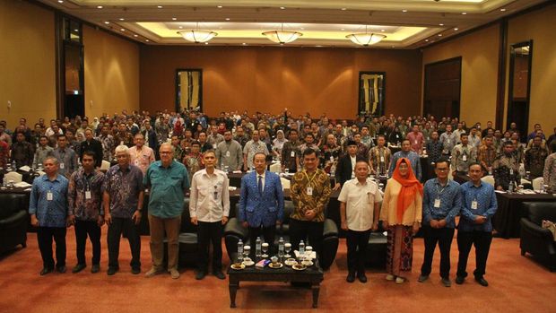 Kegiatan musyawarah Badan Kerja Sama Teknik Mesin (BKS-TM) Indonesia di Bandung.