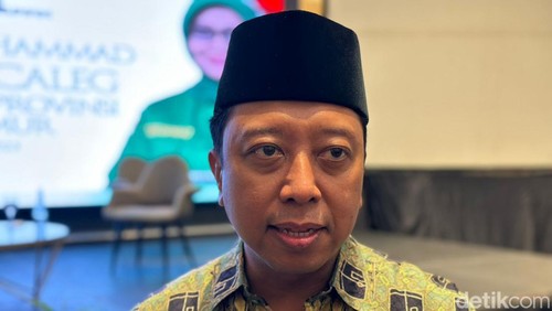 Ketua Majelis Pertimbangan PPP Muhammad Romahurmuziy di Surabaya.