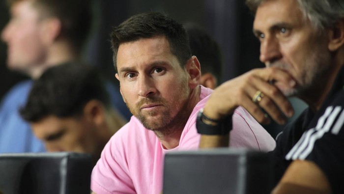 Sep 30, 2023; Fort Lauderdale, Florida, USA; Inter Miami CF forward Lionel Messi (10) looks on during the first half against New York City FC at DRV PNK Stadium. Mandatory Credit: Sam Navarro-USA TODAY Sports
