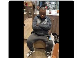 Meme Onana Makin Oh No No, Blunder Berkali-kali