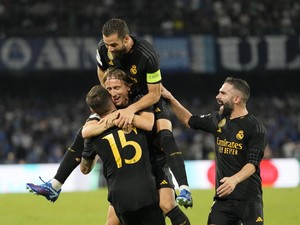 Napoli Vs Real Madrid: Drama Lima Gol, Los Blancos Menang 3-2