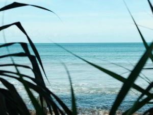 Pantai Pandan Carita: Ini Rute dan Harga Tiketnya