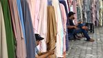 Penampakan Sepinya Pasar Cipadu, Pedagang Gigit Jari