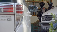 Penggeledahan rumah pribadi Mentan Syahrul Yasin Limpo mendapat penjagaan ketat dari petugas kepolisian.