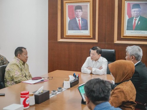 Pj Gubernur Bali Sang Made Mahendra Jaya menemui Menteri PPN/Bappenas Suharso Monoarfa di Jakarta, Selasa (3/10/2023). (Foto: Humas Pemprov Bali)
