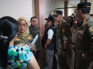 Satpol PP Bogor Razia Tempat Prostitusi Berkedok Pijat, 9 Wanita Diamankan