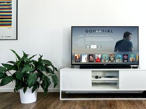 Puluhan Sekolah di Cirebon Dapat TV Pintar