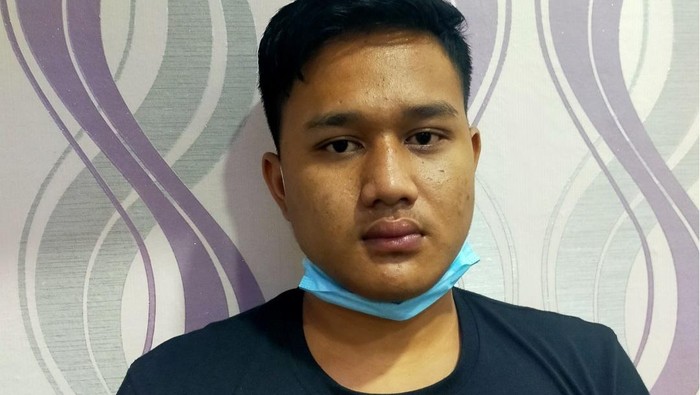 Tampang Neno yang perkosa pacar 7 kali dan cekoki miras di OKU Timur, Sumatera Selatan.