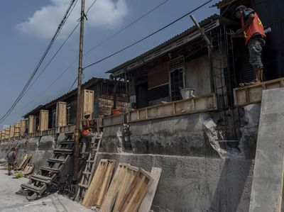 Tanggul Muara Baru Ditinggikan Antisipasi Pasang Air Laut