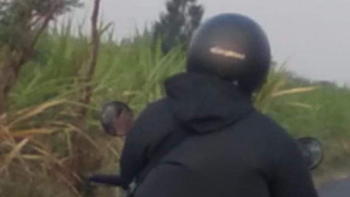 Tangkapan layar terduga pelaku pamer kelamin yang diunggah ke medsos.