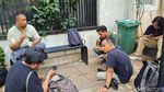 Wartawan Ngemper Nunggu Pertemuan JK dan Puan yang Digelar Tertutup