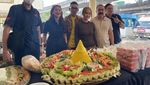 Adam Suseno Punya Akun Instagram, Ini Momennya Kuliner Bareng Inul