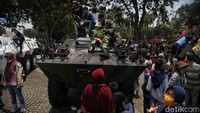 Sekali lagi, selamat dirgahayu TNI!