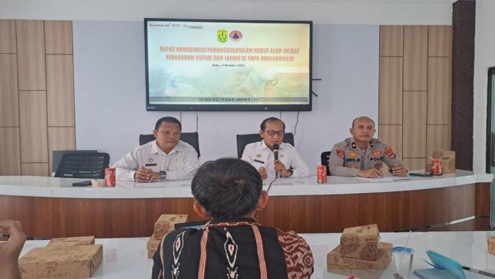Banjarmasin siaga darurat kabut asap.