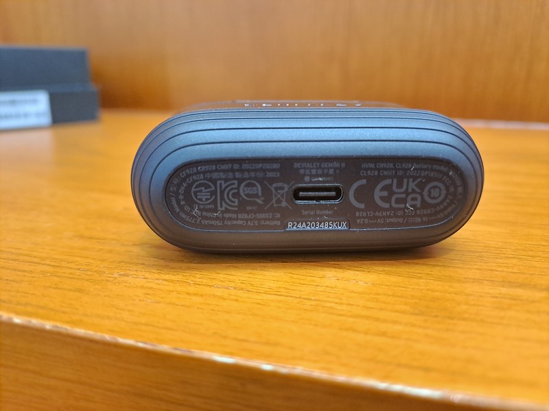 Devialet baru saja meluncurkan earbuds Gemini II. Salah satu variannya, Opera, memiliki lapisan emas 22 karat. Berapa harganya?