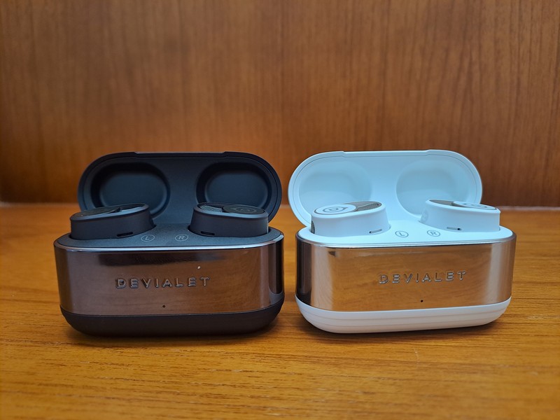 Devialet baru saja meluncurkan earbuds Gemini II. Salah satu variannya, Opera, memiliki lapisan emas 22 karat. Berapa harganya?