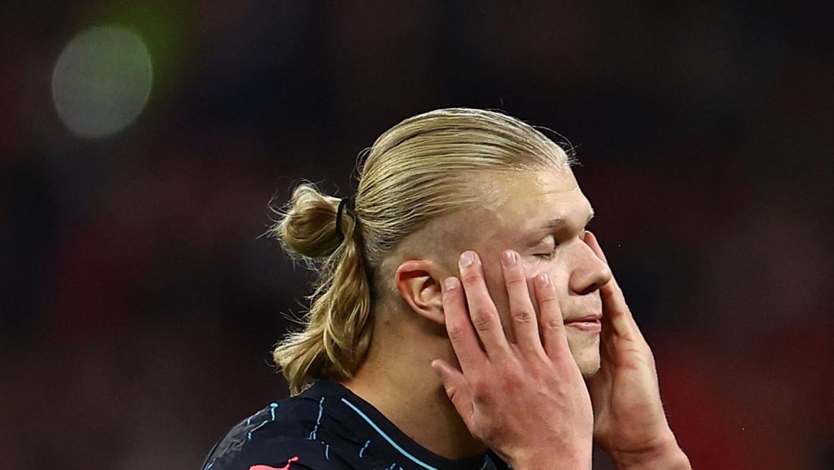 Erling Haaland tak mencetak gol di dua partai Liga Inggris terakhir. (Foto: REUTERS/LISI NIESNER)