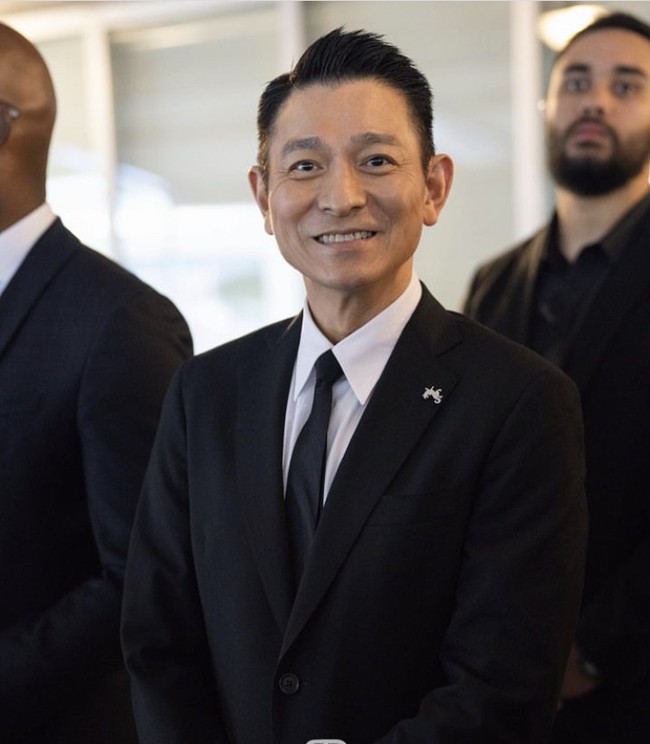 Diet yang dijalani Andy Lau ini lah yang membuatnya tetap sehat dan masih melakukan berbagai macam aktivitas syuting. Bahkan bapak satu anak ini berhasil meningkatkan pendapatan di industri film hingga ratusan juta dollar per tahunnya. Foto: Dok. Instagram @andylauox