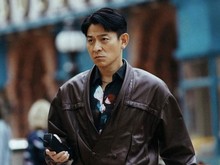 Duh, Andy Lau Jatuh di Atas Panggung