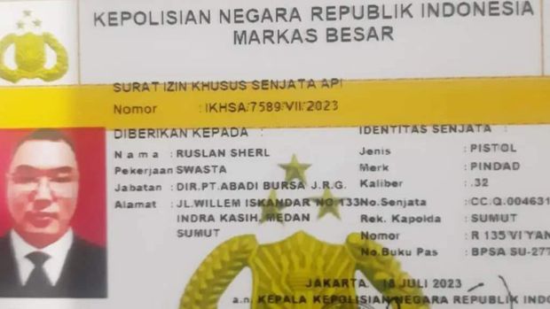 Foto surat izin senjata api yang diduga dimiliki pria koboi di Deli Serdang