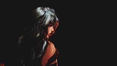 Foto-foto Lisa BLACKPINK Saat Tampil di Crazy Horse Paris
