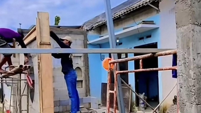 Inspirasi renovasi rumah subsidi tipe 36 viral di TikTok, hasilnya jadi aesthetic dan bikin kagum.