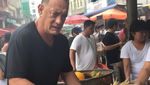Intip Teknologi AI Ciptakan Foto Selebriti Ternama Jualan Makanan Kaki Lima