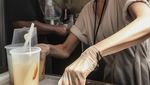 Intip Teknologi AI Ciptakan Foto Selebriti Ternama Jualan Makanan Kaki Lima