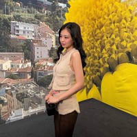 Namun, beberapa netizen menilai celana yang dikenakannya terlalu pendek. Foto: Instagram