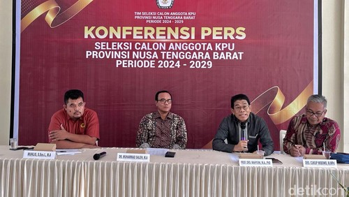 Konferensi pers Timsel Anggota KPU NTB di Mataram, Kamis (5/9/2023).