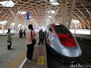 Pemesanan Tiket Gratis Kereta Cepat Whoosh 11-16 Oktober Dibuka!
