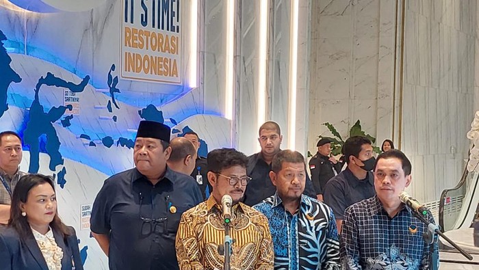 Mentan Syahrul Yasin Limpo di Kantor Nasdem