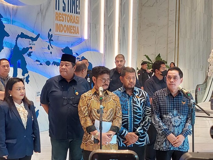 Mentan Syahrul Yasin Limpo di Kantor Nasdem