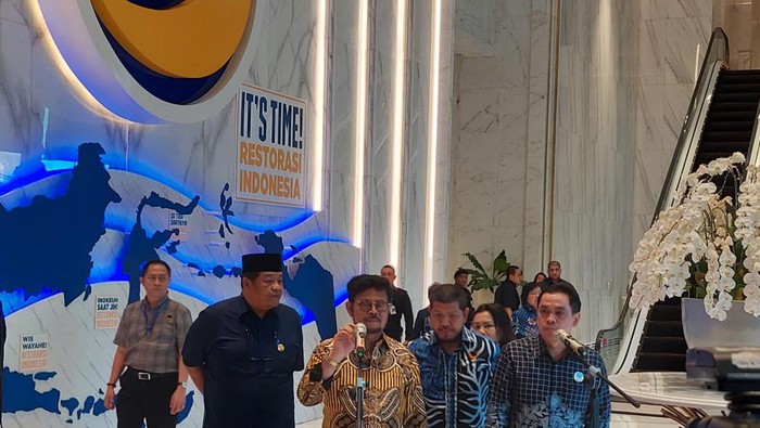 Mentan Syahrul Yasin Limpo di Kantor Nasdem