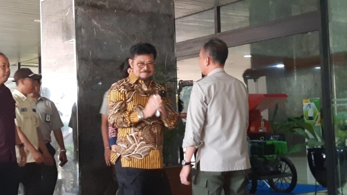 Mentan Syahrul Yasin Limpo tiba di Kementan (Annisa-detikcom)
