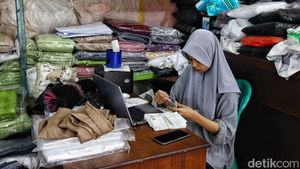 Potret Migrasi Pedagang Konvensional ke Pasar Online